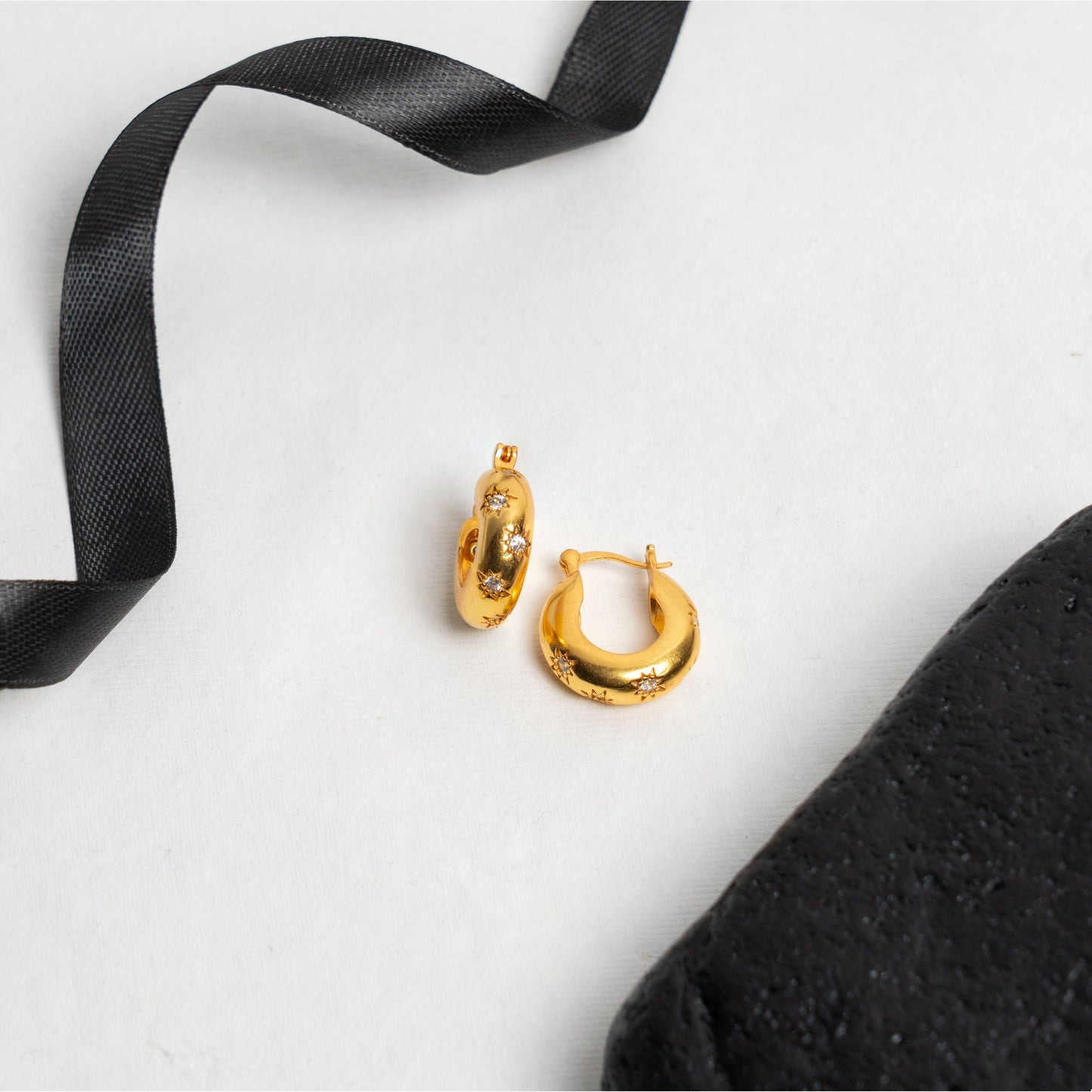 Chandani Round Hoops