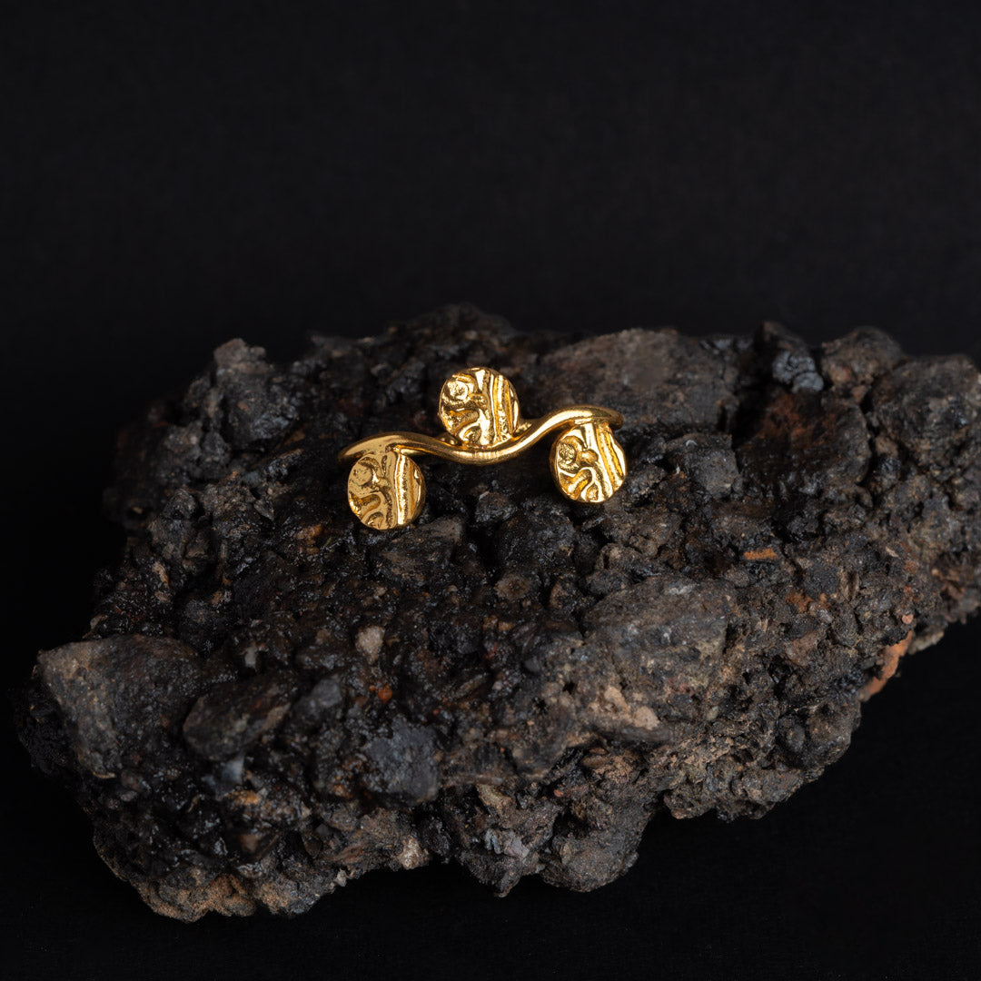 Dravya Earcuff