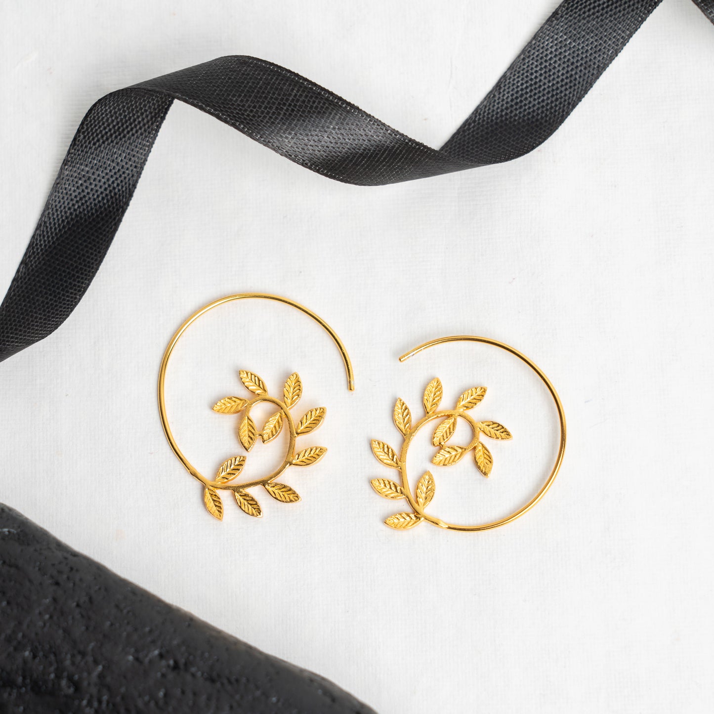 Leaf Hoops